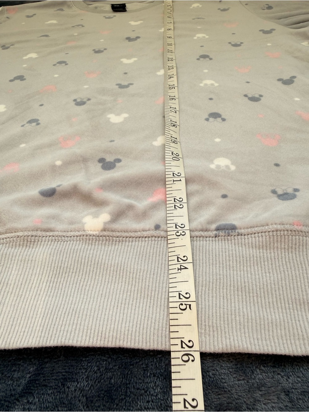 Women’s Disney Light Gray Fleece Pajama Set with Navy, White & Pink Mouse Motifs - Picture 8 of 12